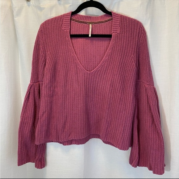 Free People Damsel Pullover Bell Sleeve V-Neck Sweater in Magenta - Picture 5 of 10